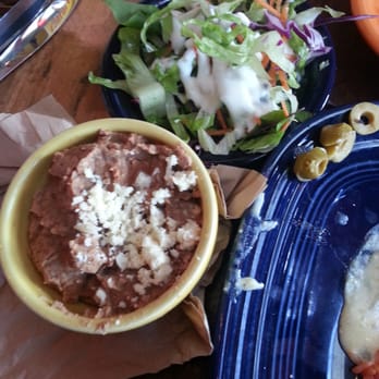 Carlos & Pepe's - Refried beans and salad - Mexican Near Me - Laval, Quebec