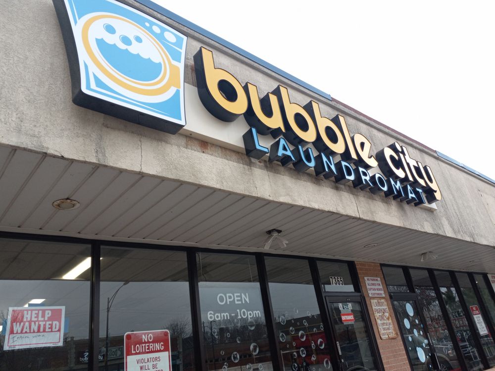 BUBBLE CITY LAUNDROMAT Updated September 2024 Chicago, Illinois