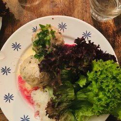 Knödelwirtschaft - Delicious Speck- and Käseknödel