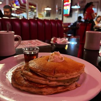 Busy Bee Cafe - Diners Near Me - Ventura, California