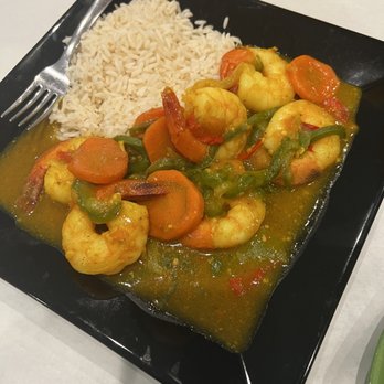 Cutlass Grille - Curry Shrimp right amount of spice. - Caribbean Near Me - Chesapeake, Virginia