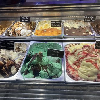 La Abuela - Ice Cream & Frozen Yogurt Near Me - Seville, SE