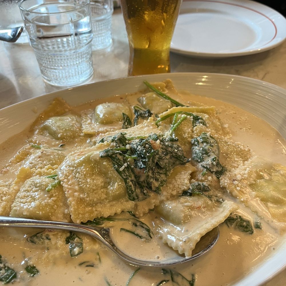 Mia Francesca - Ravioli Ai Spinaci - Italian Near Me - Chicago, Illinois Mia Francesca - Ravioli Ai Spinaci - Italian Near Me - Chicago, Illinois