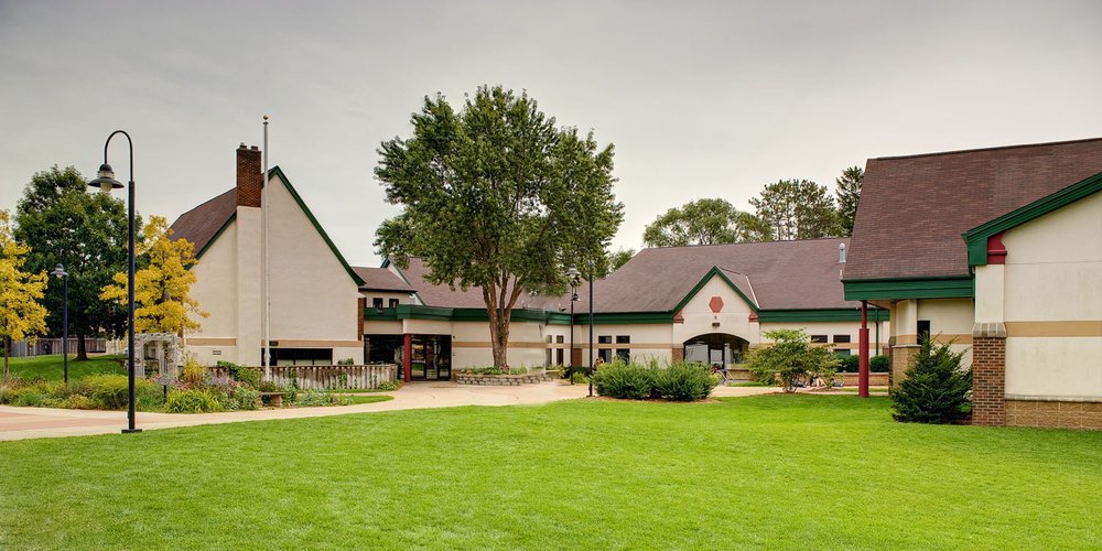 Oak Hill Montessori School - childcare center in Saint Paul, MN