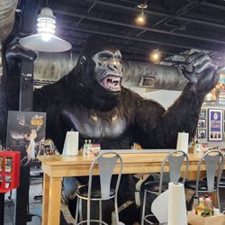 Larry's Giant Subs - Welcome committee