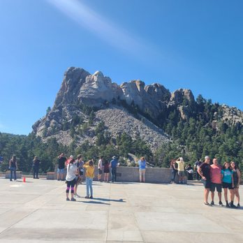 Mount Rushmore National Memorial - Landmarks & Historical Buildings Near Me - Keystone, South Dakota Mount Rushmore National Memorial - Landmarks & Historical Buildings Near Me - Keystone, South Dakota
