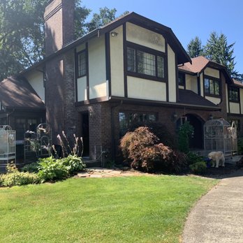Oak Tree Manor - Wineries Near Me - Centralia, Washington Oak Tree Manor - Wineries Near Me - Centralia, Washington