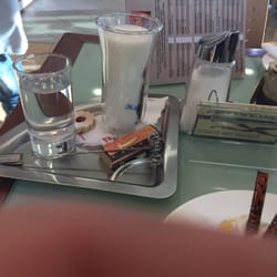 Cafe & Konditorei faMoos