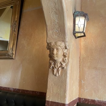 Allegro - Decor - Italian Near Me - Upland, California Allegro - Decor - Italian Near Me - Upland, California