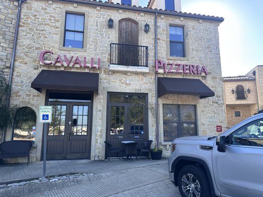 Cavalli Pizza by null