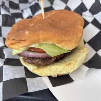 G&E Burgers - Cheeseburger - Burgers Near Me - Williamsburg, Kentucky G&E Burgers - Cheeseburger - Burgers Near Me - Williamsburg, Kentucky