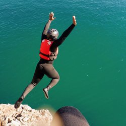 Coastline Algarve - Cliff Jumping in the Algarve is awesome