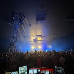 Church of the Cascades - Indoor Concert
