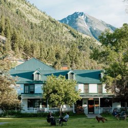 Chico Hot Springs Resort & Day Spa