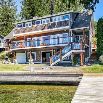 Bellingham Window Cleaners - #Redfin  https://www.redfin.com/WA/Bellingham/23-Strawberry-Point-Rd-98229/home/15804352 - Window Washing Near Me - Bellingham, Washington