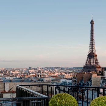Four Seasons Hôtel George V - Rooftop terrace with Eiffel Tower views - Hotels Near Me - Paris, 75 Four Seasons Hôtel George V - Rooftop terrace with Eiffel Tower views - Hotels Near Me - Paris, 75