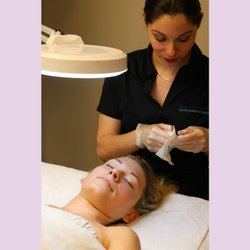 Skin Care by Karoline - Extraction