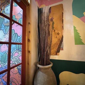 Omnivore - Indoors - Middle Eastern Near Me - Montreal, Quebec