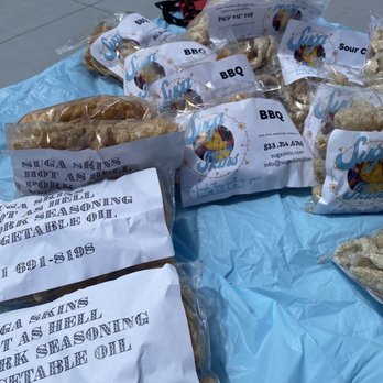 Bartlett Station Farmers Market - bags of bread - Farmers Market Near Me - Bartlett, Tennessee