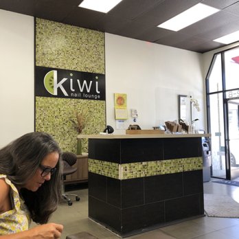 Kiwi Nail Lounge - Pedicure with Tamara - Nail Salons Near Me - Long Beach, California Kiwi Nail Lounge - Pedicure with Tamara - Nail Salons Near Me - Long Beach, California