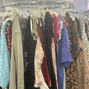 Buffalo Exchange - Women's Clothing Near Me - Austin, Texas Buffalo Exchange - Women's Clothing Near Me - Austin, Texas