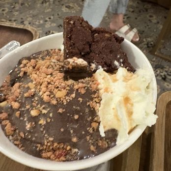 Perets Dessert & Coffee Bar - Cookie Monster affogato - Desserts Near Me - Oklahoma City, Oklahoma