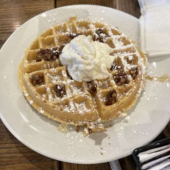 Another Broken Egg Cafe - Gingerbread Waffle - American Near Me - Orlando, Florida Another Broken Egg Cafe - Gingerbread Waffle - American Near Me - Orlando, Florida