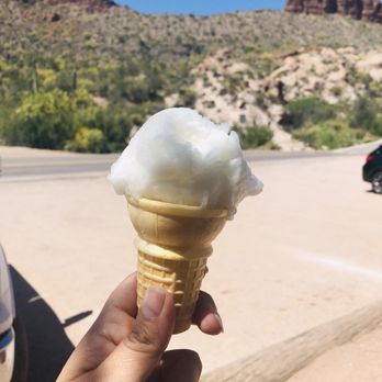 Tortilla Flat Superstition Saloon - Lemon sorbet - American Near Me - Tortilla Flat, Arizona
