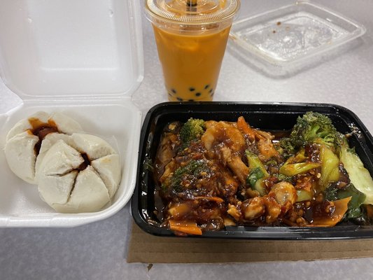 Chef Ming's Kitchen by null