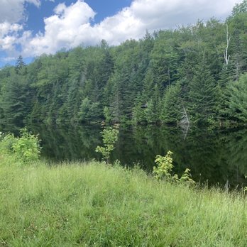 Kidder Brook Trail - Lake scene - Hiking Near Me - New London, New Hampshire Kidder Brook Trail - Lake scene - Hiking Near Me - New London, New Hampshire