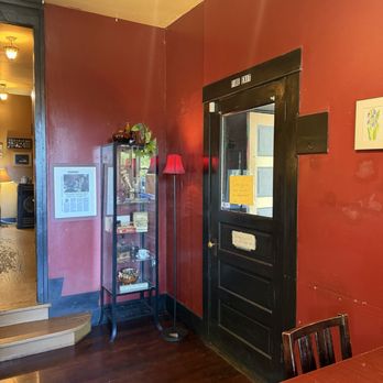 Chocolati Café - Outside patio door - Coffee & Tea Near Me - Seattle, Washington Chocolati Café - Outside patio door - Coffee & Tea Near Me - Seattle, Washington