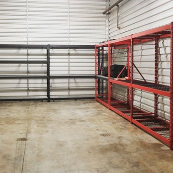 Hawai'i Self Storage - Ample space to store and fit storage racks - Self Storage Near Me - Mililani, Hawaii Hawai'i Self Storage - Ample space to store and fit storage racks - Self Storage Near Me - Mililani, Hawaii