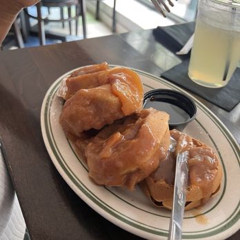 Taste Kitchen Bar - Peach cobbler waffles - Breakfast & Brunch Near Me - Houston, Texas Taste Kitchen Bar - Peach cobbler waffles - Breakfast & Brunch Near Me - Houston, Texas