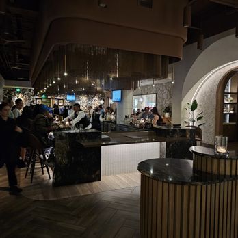 Caló Kitchen + Tequila - Cocktail Bars Near Me - Costa Mesa, California Caló Kitchen + Tequila - Cocktail Bars Near Me - Costa Mesa, California
