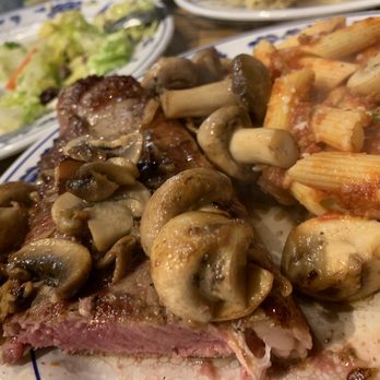 Bravo Pizza - New York steak my favorite - Pizza Near Me - San Francisco, California Bravo Pizza - New York steak my favorite - Pizza Near Me - San Francisco, California