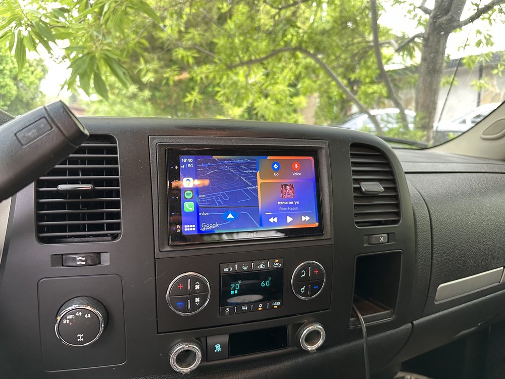 CARPLAY INSTALLERS San Fernando Valley, California Car Stereo