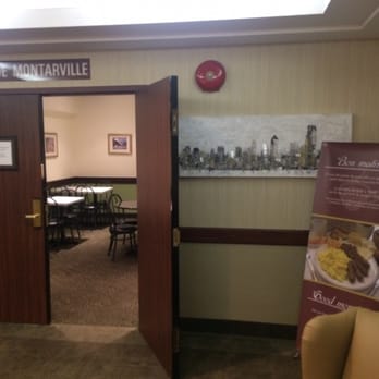 Hotel Welcominns - Breakfast room - Hotels Near Me - Boucherville, Quebec Hotel Welcominns - Breakfast room - Hotels Near Me - Boucherville, Quebec
