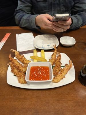Yellowfinn Grill & Sushi Bar by null
