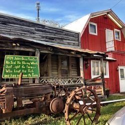 The Red Barn - Love the Red Barn!