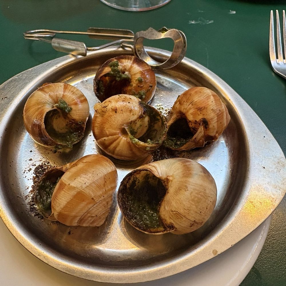 Aux Crus de Bourgogne - Snails - French Near Me - Paris, 75
