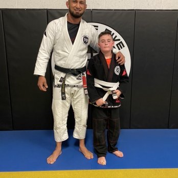 Cyclone Muay Thai - No much talk here! Only Determination. - Brazilian Jiu-jitsu Near Me - Surprise, Arizona Cyclone Muay Thai - No much talk here! Only Determination. - Brazilian Jiu-jitsu Near Me - Surprise, Arizona