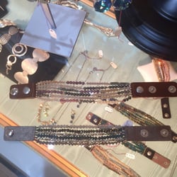 Apropos - Cute and unique jewelry