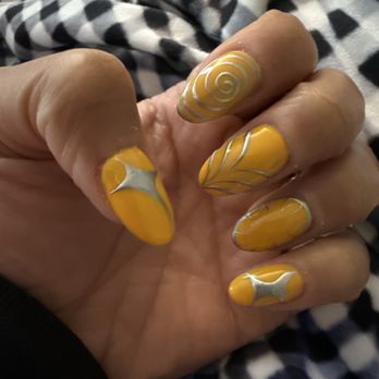 KNN Nails - Left hand - Nail Salons Near Me - Springfield, Virginia