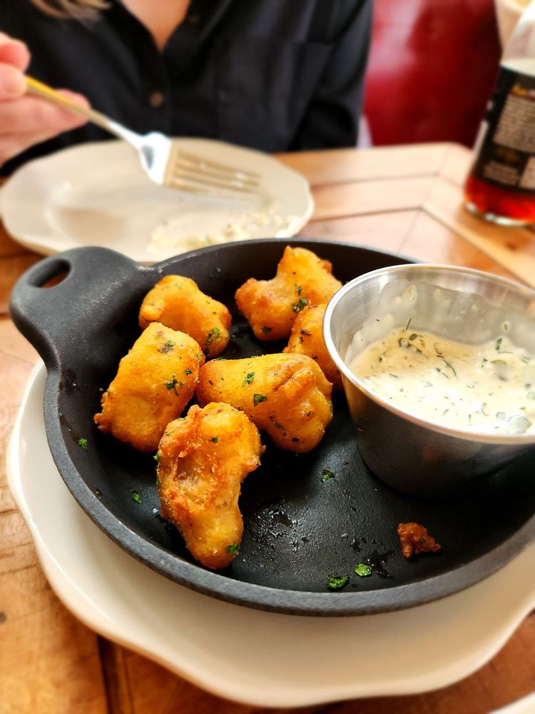 Social spots from Walloon's Restaurant