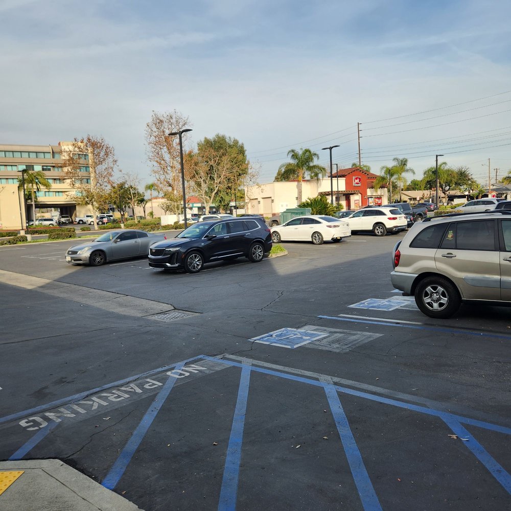 Fullerton Dental Art - Plenty of parking, a huge plus! - Cosmetic Dentists Near Me - Fullerton, California Fullerton Dental Art - Plenty of parking, a huge plus! - Cosmetic Dentists Near Me - Fullerton, California
