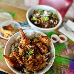 Shrimp vs Chef - Shrimp Katsu - the shrimp is massive and a meal in itself! Grab some hot sauce as they have a bunch to choose from!