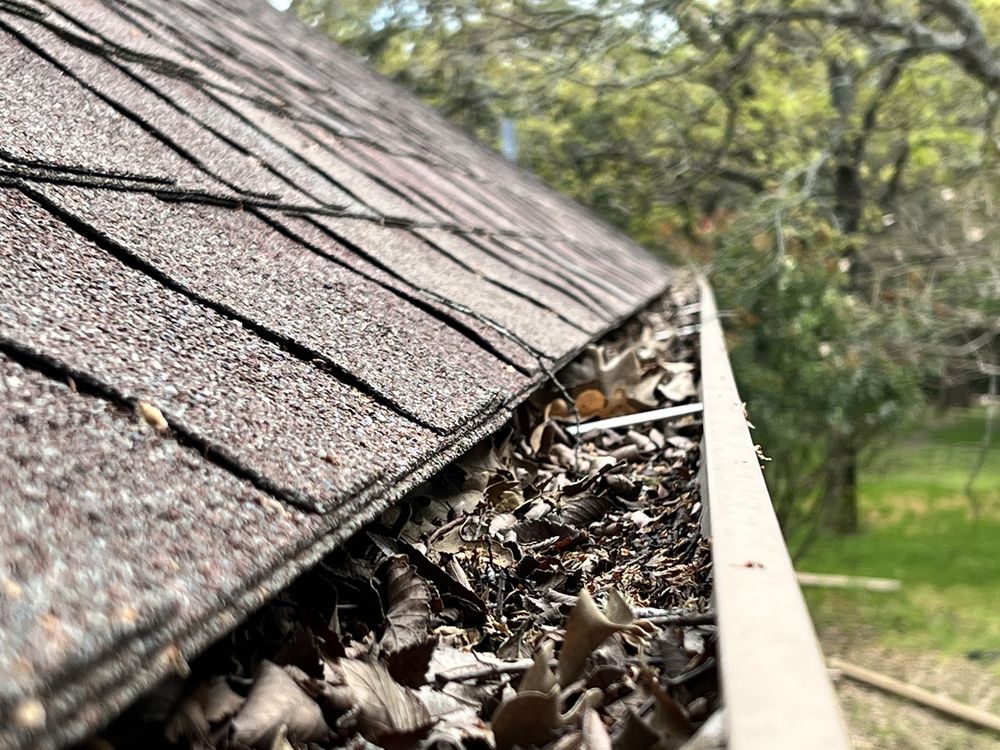 Slide of Southern Star Roofing and Seamless Gutters