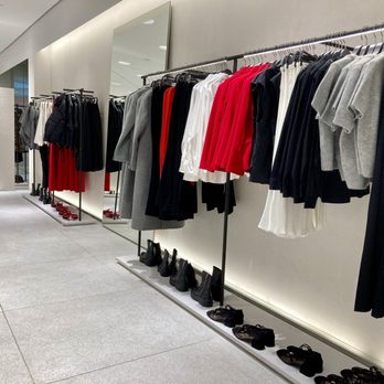 Zara - 02/16/24 - Men's Clothing Near Me - Queens, New York Zara - 02/16/24 - Men's Clothing Near Me - Queens, New York