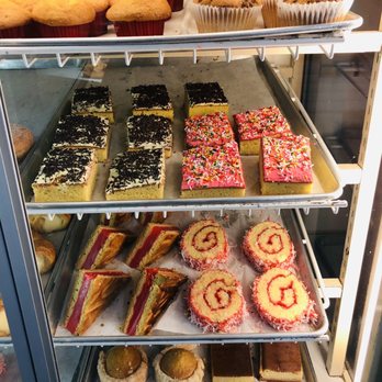 Panaderia Los Jarochos - More selection of sweet bread - Bakeries Near Me - Phoenix, Arizona