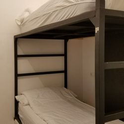 Option Be Hostel